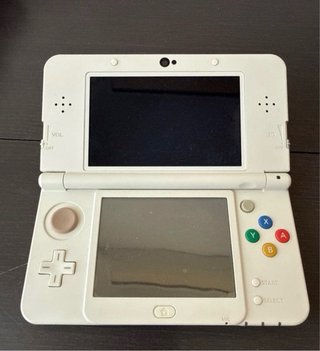 New Nintendo 3DS + Dragon Quest VIII