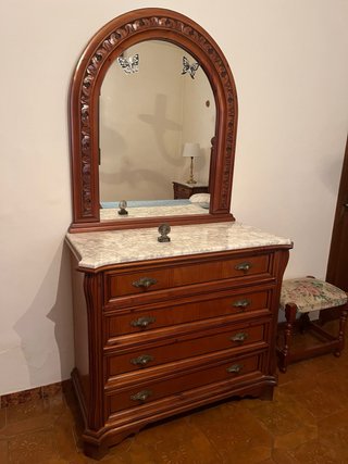 Muebles de salón y dormitorio