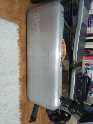 Estuche Hardcase Gibson SG USA Plateado guitarra