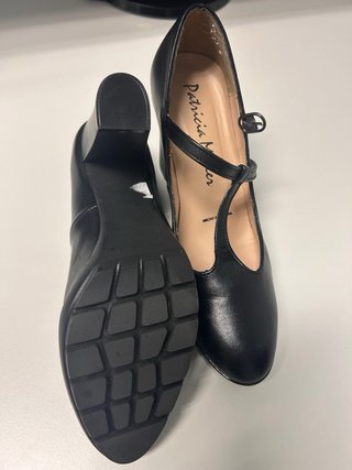 Zapatos Patricia Miller piel negros tacón