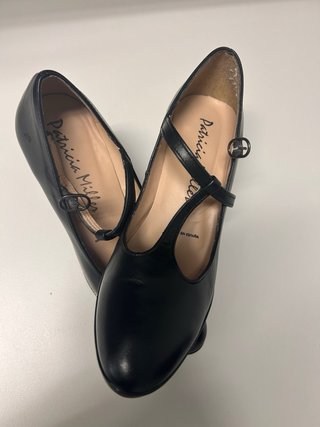 Zapatos Patricia Miller piel negros tacón
