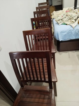 Juego de sillas de madera maciza