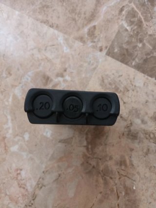 Monedero negro y blanco 3€