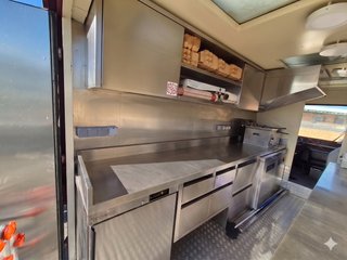 Foodtruck Mercedes Vintage Restaurada
