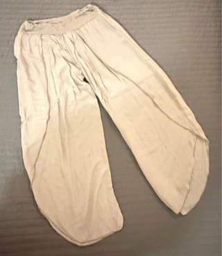 Set 3 pantaloni estivi beige e neri