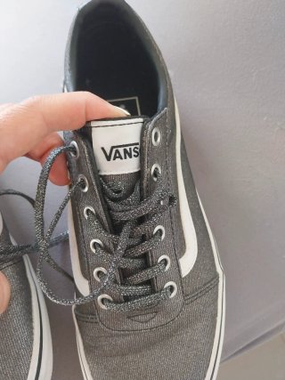 Zapatillas Vans Mujer Grises y Blancas
