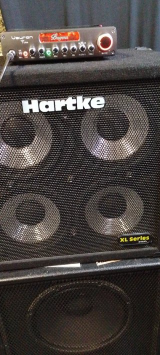 Amplificador Bajo  Bugera Veyron + altavoces