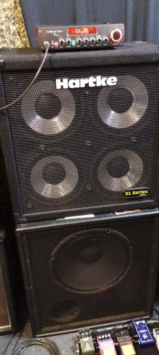 Amplificador Bajo  Bugera Veyron + altavoces