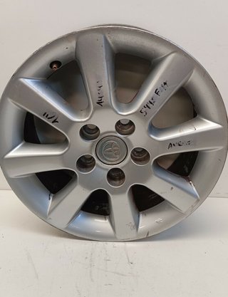 Llanta toyota 6.5jjx16chet45 avensis 463139