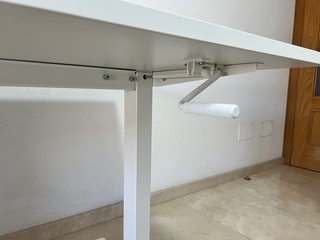 Escritorio elevable Ikea TROTTEN 160x80