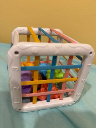 Cubo de actividades para bebé