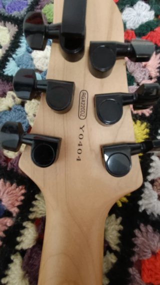 Guitarra Eléctrica Yamaha y amplificador VOX