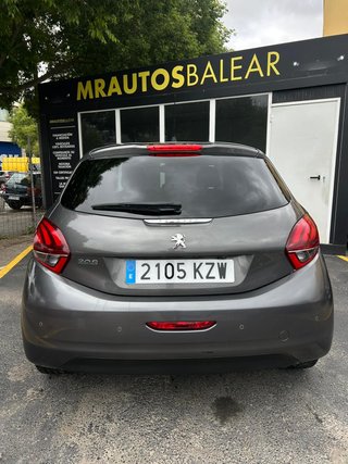 Peugeot 208 5P Signature 1.2L PureTech 60KW (82CV)