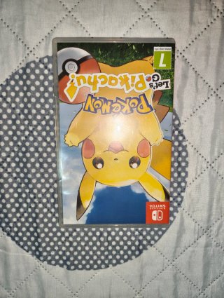 Pokemon Let's Go Pikachu! Nintendo Switch