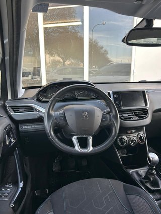 Peugeot 2008 Allure 1.2 PureTech 96KW (130CV)