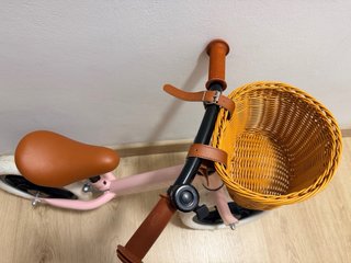 Bici sin pedales Play and Store rosa