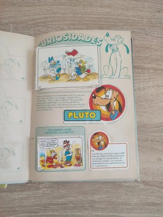 Libro y album de Walt Disney
