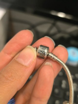 Pulsera Pandora con charms plata