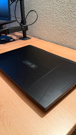 Portátil Gaming MSI Crosshair 17 C12VF – i7 / RTX