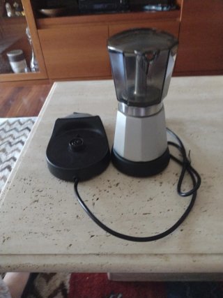 Cafetera Eléctrica Moderna