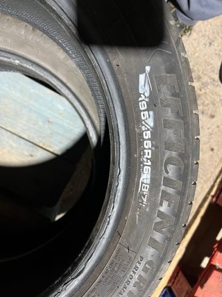 2 Neumáticos Goodyear 195/55R16