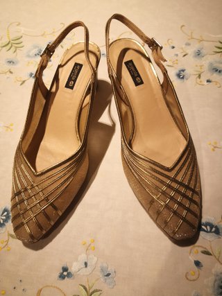 Zapatos Salón Destalonados Argenta Dorados