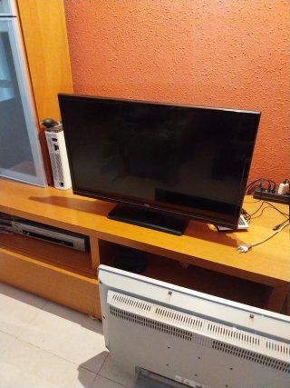 Televisión TCL 32 poco uso