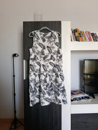 Vestido estampado hojas talla L
