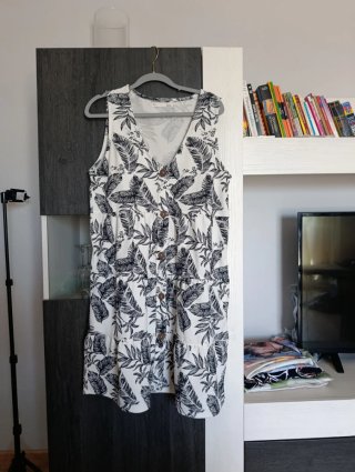 Vestido estampado hojas talla L