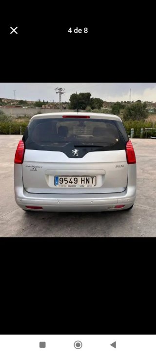Peugeot 5008 2013