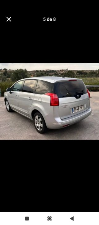 Peugeot 5008 2013