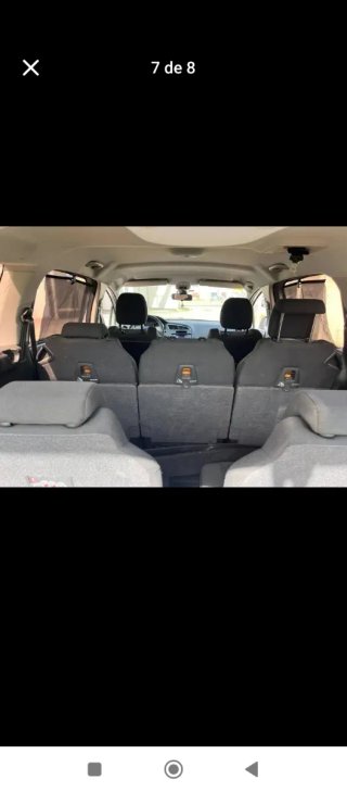 Peugeot 5008 2013