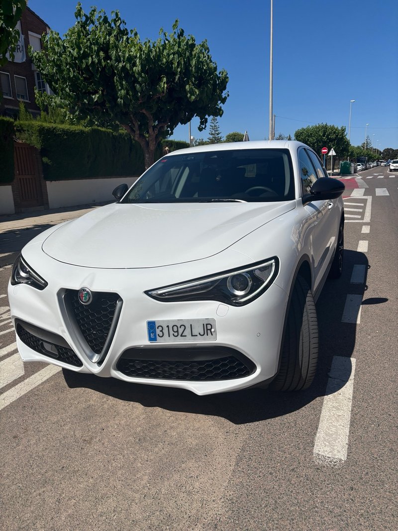 Alfa Romeo Stelvio 2020 - foto 1