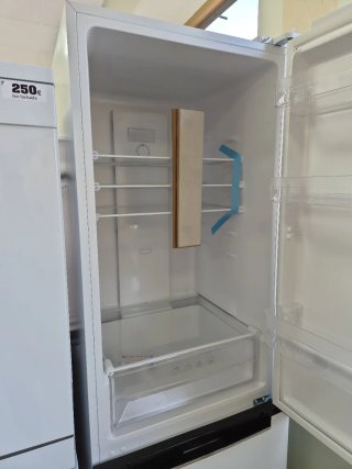 FRIGORÍFICO COMBI SVAN SC185602ENF NO FROST