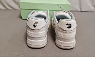 Off-White Out of Office Scarpe Bianche e Nere