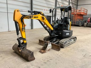Mini Excavadora Bobcat E26