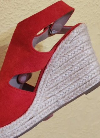 Sandalias rojas esparto de cuña