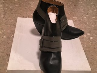 Botines Balenciaga Piel Gris/Negro Talla 39