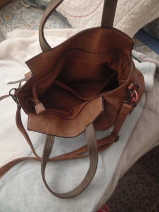 Bolso de hombro y colgar marrón