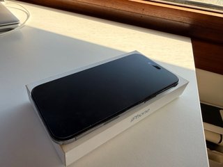 iPhone Air 256GB sky blue.