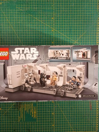 LEGO Star Wars 75387 Abordaje Tantive IV