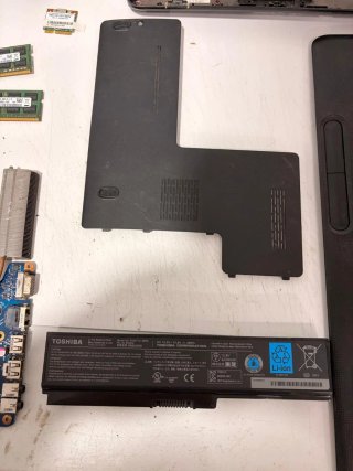 Ricambi per Toshiba Satellite Pro C660-2F5