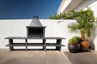 Barbacoa personalizada . Obra