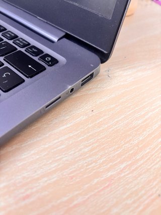 Portátil Asus Plata + Cargador