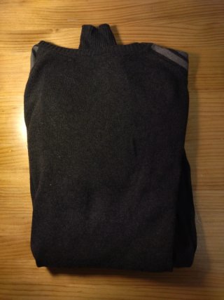 Jersey Zara cuello de pico
