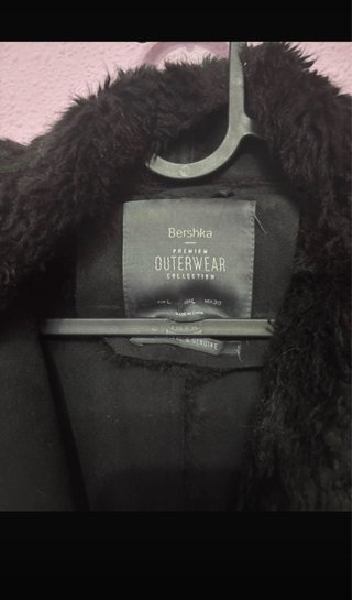 Chaleco pelo Bershka negro talla L