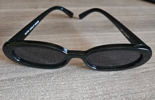 Gafas de sol LeSpecs Outta Love Negras