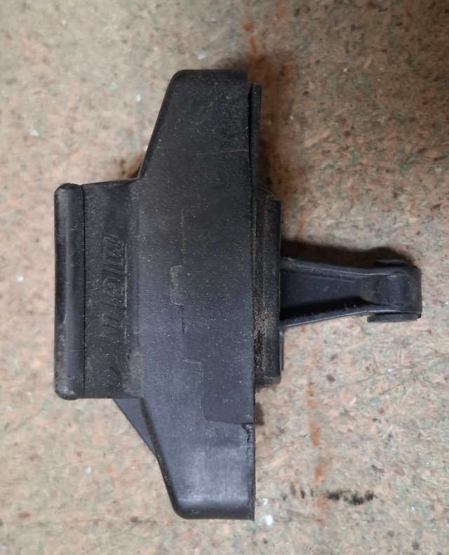 Cerradura Portón Trasero Renault Clio II