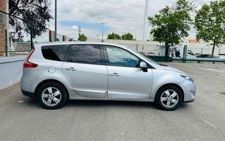 Renault Grand Scenic 2011