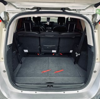 Renault Grand Scenic 2011